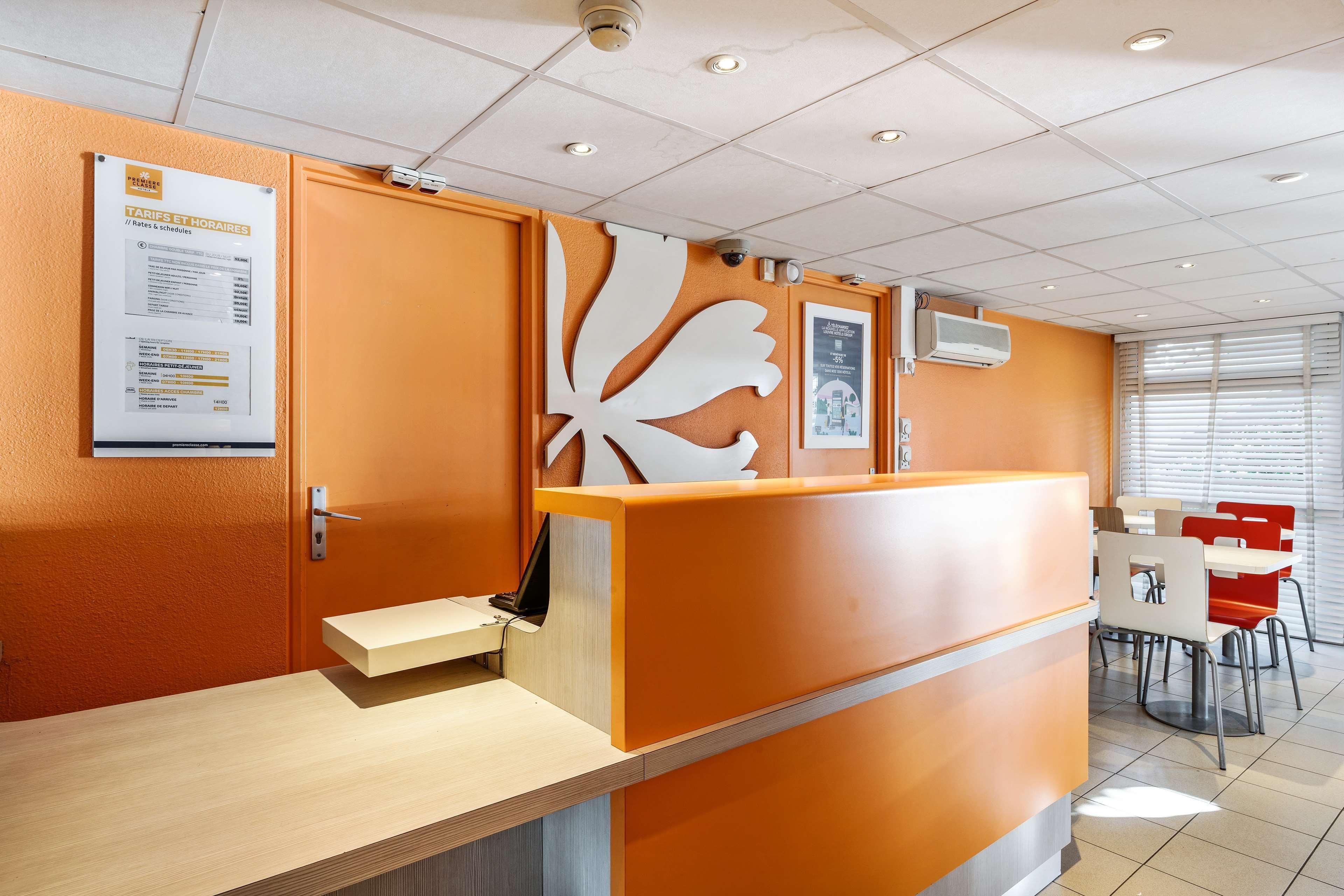 Premiere Classe Avallon Sauvigny-le-Bois Exterior foto